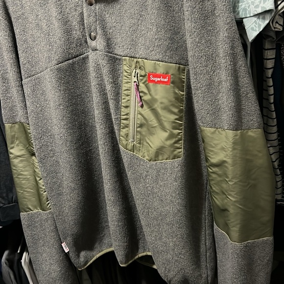 Sugarloaf Button Fleece - Picture 5 of 6